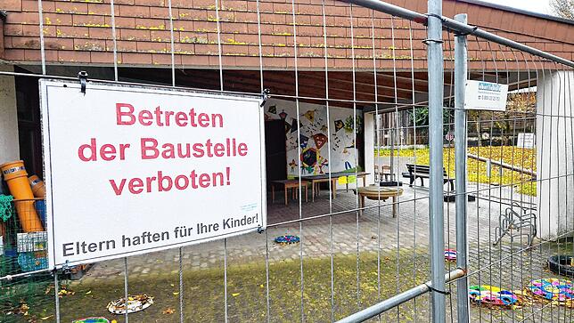 Besonders charmant sieht das Areal momentan nicht aus. Ein Bauzaun wurde aufgestellt.