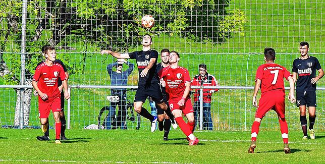 Bild 21: SV Buch gewinnt mit 1:0 beim Schlusslicht FC Schlüchttal &ndash; und wir haben die Bilder!
