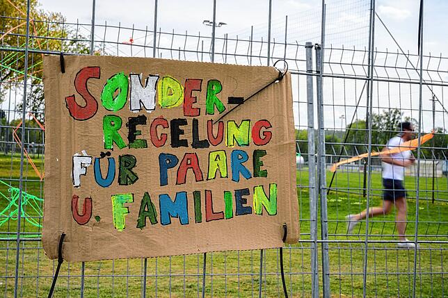 Bild 1: Ein Stück Alltag kehrt zurück: Rückblick auf den ersten Tag in Konstanz nach der Öffnung der Grenze zur Schweiz