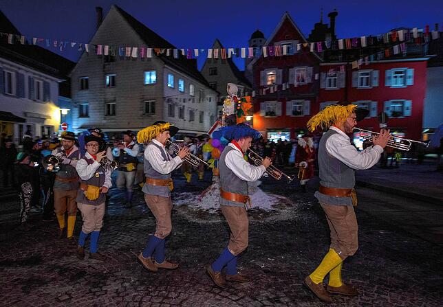 Bild 10: Die schönsten Bilder vom Narrenbaumfällen in Meßkirch