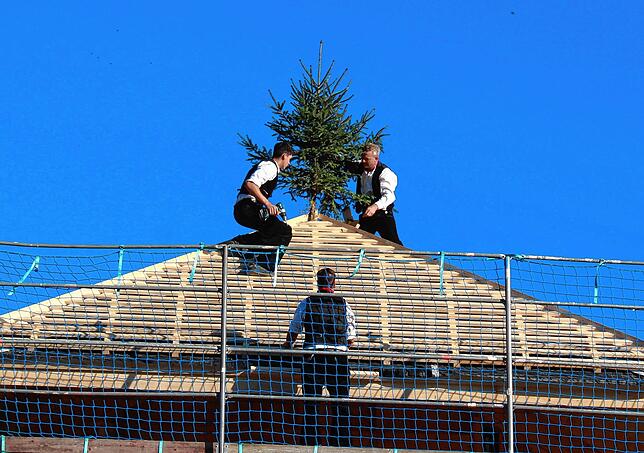 Bild 16: Bilder vom Richtfest für das neue Fasnachtsmuseum Langenstein in Orsingen
