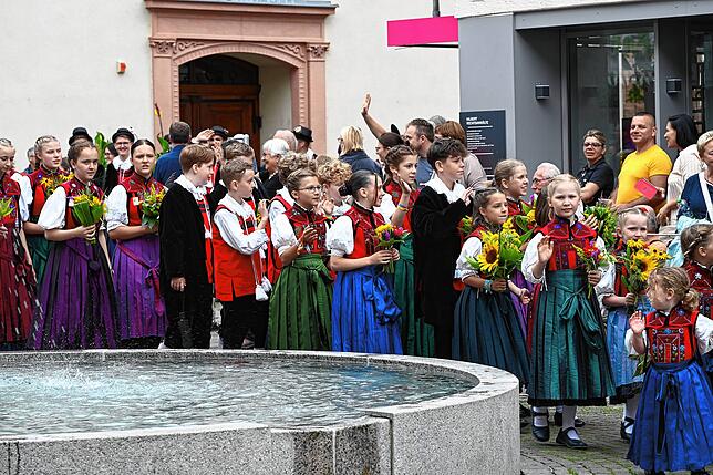 Bild 12: So schön ist das bunte Treiben am Chilbi-Festumzug (Teil 1)