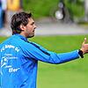 Der Blick von Singens Spielertrainer Christian Jeske geht in Richtung Meisterschaft.
