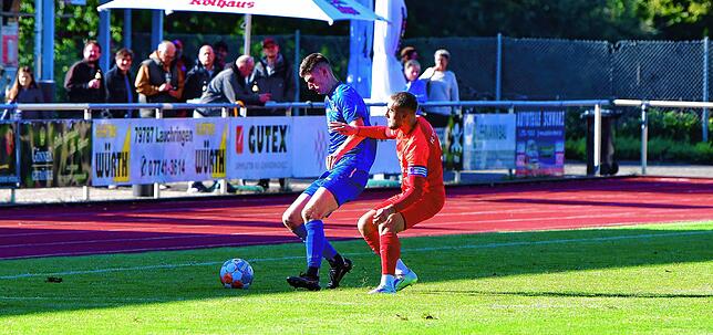 Bild 4: Neuer Spitzenreiter FC Tiengen 08 besiegt den TuS Efringen-Kirchen mit 4:1 &ndash; und wir haben Bilder!