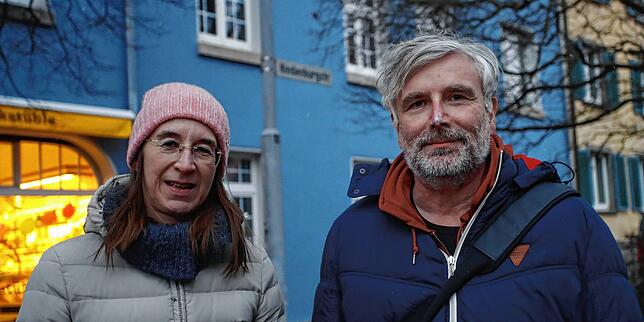 Karin Burr und Daniel Sauter wohnen in der Hindenburgstraße. Wenn die Straße umbenannt wird, dann haben die Anwohner sehr viel Aufwand ...