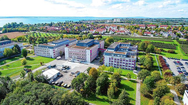 Die Bodensee Business Base ist ein Technologiepark im Eigentum der Triwo AG. Das Unternehmen aus Trier hatte das Areal 2019 von Airbus ...