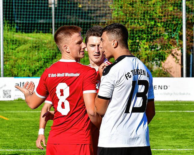 Bild 15: FC RW Weilheim setzt sich im Derby mit 5:3 gegen den FC Tiengen 08 durch &ndash; und wir haben Bilder!