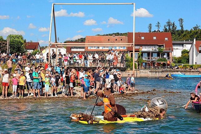Das Hafenfest findet in diesem Jahr vom 19. bis 21. Juli statt. Ein Höhepunkt ist die Schrottregatta rund um den Info-Pavillon zum ...