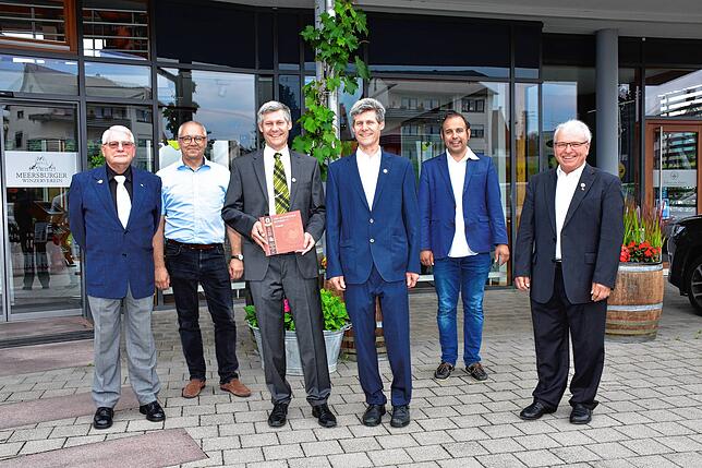 Nach vier Jahren intensiver Arbeit können die Chronisten des Vereins die Festschrift zum 125-jährigen Bestehen der Öffentlichkeit ...