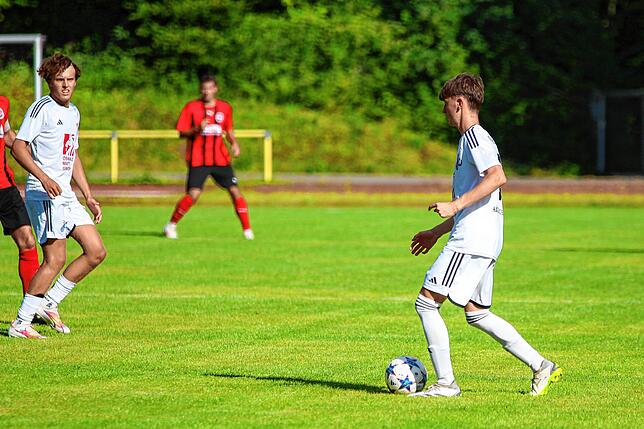 Bild 9: FC 08 Bad Säckingen gewinnt 4:1 gegen die SG Höchenschwand – und wir haben Bilder!