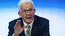 ARCHIV &ndash; 12.12.2023, Baden-Württemberg, Stuttgart: Winfried Kretschmann (Bündnis 90/Die Grünen), Ministerpräsident von ...