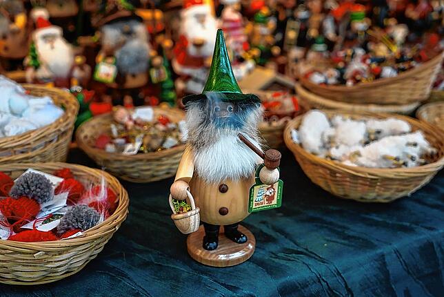 Räuchermännchen aus dem Erzgebirge werden mangels Weihnachtsmarkt in diesem Jahr nicht in der Waldshuter Fußgängerzone auftauchen.