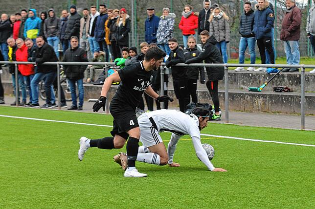 Bild 4: SV 08 Laufenburg rettet ein Remis gegen den SC Wyhl &ndash; und wir haben Bilder!