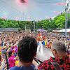 So sieht es aus, wenn die Zuschauer beim Stockacher Stadtfest voll mitgehen. In diesem Jahr kehrt eine Kult-Band auf die Bühne zurück. ...