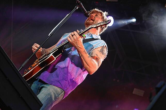 Bild 21: Open Air in Meersburg: Samu Haber verzaubert Fans