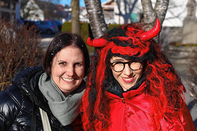 Bild 10: „Narri-Narro“ in hallt in den Straßen