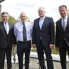 Ziehen Bilanz für die Volksbank Schwarzwald-Baar-Hegau (von links): Ralf Schmitt, Vorstand, Ralf Kluth, Geschäftsführer Avura, Joachim ...
