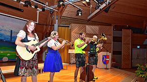 Music4life bringt das Publikum richtig in Schwung. Bild: Stefan Pichler