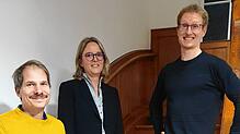 Amtsleiter Philipp Baumgartner, Tina Götsch und Lorenz Heublein (von links) auf der Treppe in der Villa Rheinburg. In der Villa hatten ...