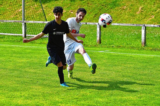Bild 17: FC Erzingen siegt mit 6:3 bei der Spvgg. Brennet-Öflingen &ndash; und wir haben die Bilder!