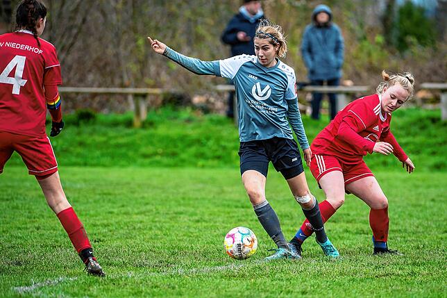 Bild 11: FC Hochrhein gewinnt das Verbandsliga-Derby beim SC Niederhof/Binzgen &ndash;  und wir haben Bilder!