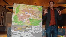 Florian Kemmelmeier beschäftigt sich mit der NS-Zwangsarbeit in Schwenningen.  Bild: Stefan Simon