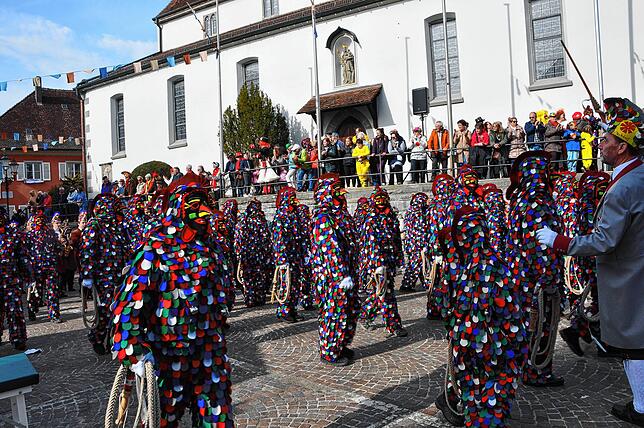 Bild 5: Markdorf: Narrenbaumsetzen 2025 – alle Highlights und besten Einblicke!