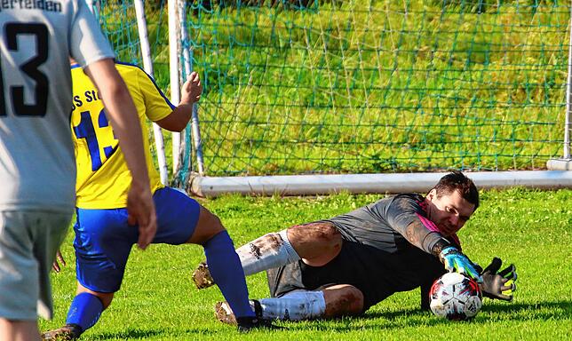 Bild 15: Der TuS Stetten siegt beim FV Degerfelden deutlich mit 7:1 &ndash; und wir haben die Bilder!