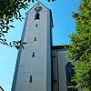 Der Turm der Pfarrkirche St. Oswald im Hohenfelser Ortsteil Mindersdorf soll zusammen mit der Kirche renoviert werden.