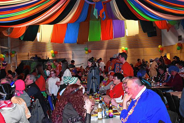 Bild 3: Bunter Abend in Untermettingen – hier sind die Bilder