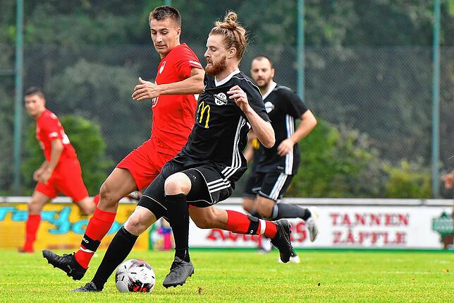 Bild 24: FC Wallbach setzt sich knapp mit 2:1 gegen den FC Tiengen 08 durch &ndash; und wir haben Bilder