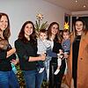 Wünschen sich Verlässlichkeit und Planbarkeit in der Kinderbetreuung: (von links) Vanessa Treutlein mit Malina, Lea Burkard mit Emma, ...