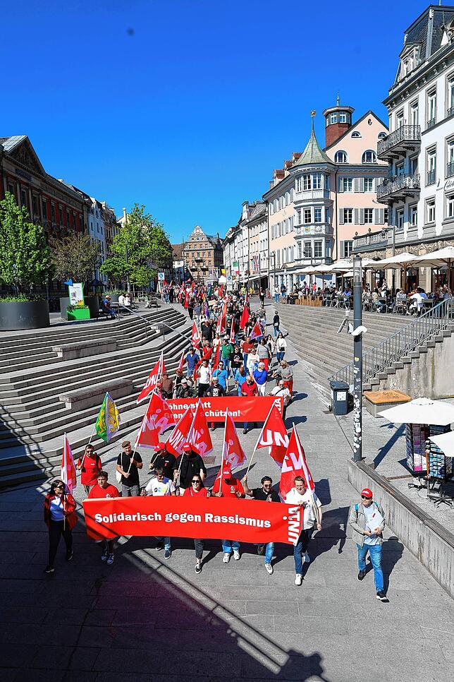 Bild 9: Gemeinsamer Protest am 1. Mai: So gingen Konstanzer und Kreuzlinger auf die Straße