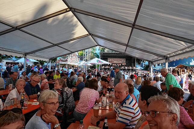Bild 13: Wunschkonzert am Tiengener Schwyzertag – Stadtmusiker spielen groß auf (Teil 1)