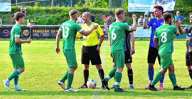 Bild 4: FC Hochrhein verteidigt beim SC Lauchringen den Küssaburgpokal – wir haben Fotos!