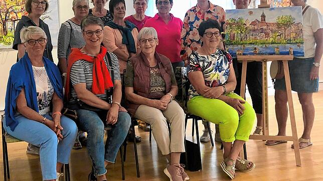 Die Mittwochsturnerinnen vom TV Pfullendorf haben die Ausstellung Bag-Art mit dem international bekannten Künstler Tüten Thitz in der ...