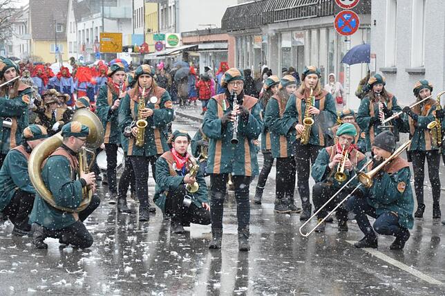 Bild 24: Bilder vom Narrensprung beim Ringtreffen des Alemannischen Narrenrings (Teil 3)