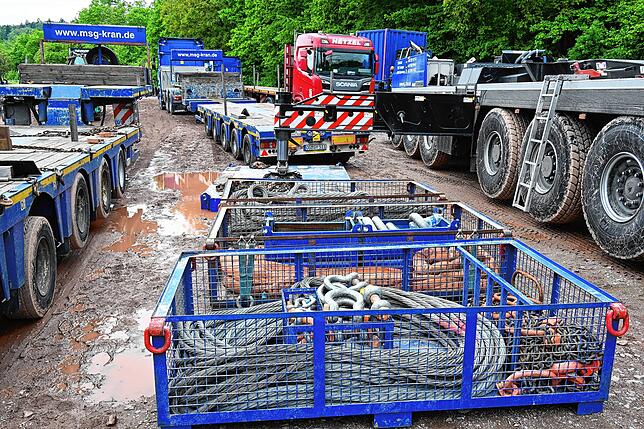 Bild 16: Brückenbau mit Nervenkitzel: Der Einbau der Neuwiesenbrücke für die Pendlerradroute P2