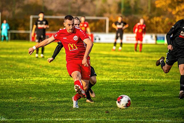 Bild 8: SV Buch wendet das Blatt zum 5:3-Sieg beim FC Wallbach &ndash; und wir haben die Bilder!