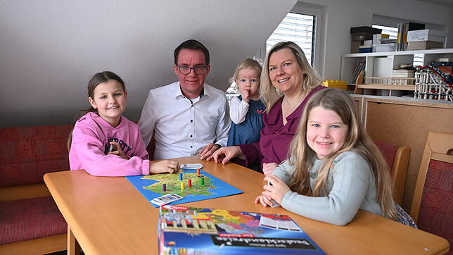 Maria-Lena Weiss (CDU) ist die direkt gewählte Bundestagsabgeordnete für den Wahlkreis Rottweil-Tuttlingen. Hier sitzt sie mit ihrem ...