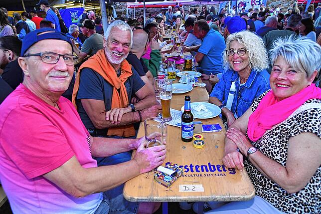 Bild 21: Die Narrozunft erwies sich wieder als perfekter Gastgeber beim Sommerfest im Spitalgarten.