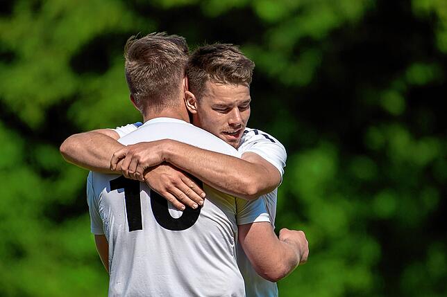 Bild 10: FC Schlüchttal gewinnt beim FC Wallbach mit 4:2 &ndash; und wir haben Bilder!
