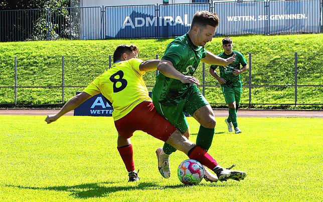 Bild 1: Die besten Bilder vom Stadtderby zwischen SC Pfullendorf II und TSV Aach-Linz