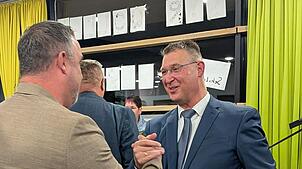 Bild : Das Ergebnis steht fest: Joachim Burger bleibt Bürgermeister von Stühlingen