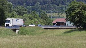 Die Landesstraße 277 führt aus der Tuttlinger Nordstadt über diese Brücke ins Donautal. Sie ist sanierungsbedürftig. Nachdem die ...