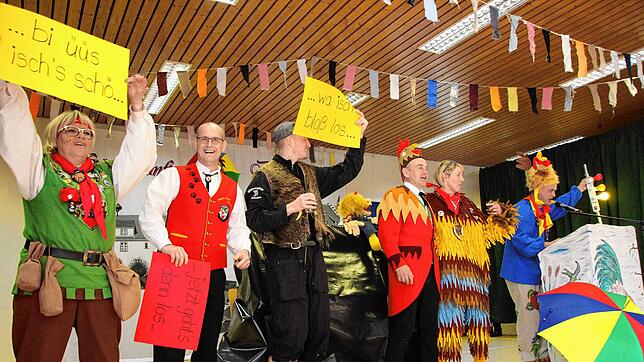 Beim Zunftmeisterempfang in Bettmaringen hatte Ortsvorsteher David Geng (rechts) für gute Unterhaltung gesorgt. Gekommen war er in der ...