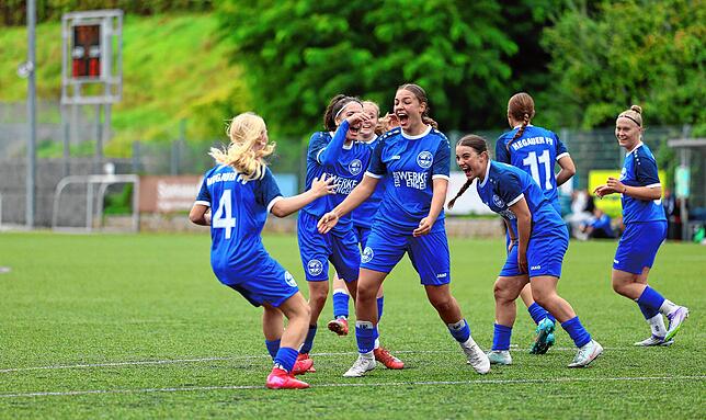 Bild 11: Unsere große Bildergalerie vom Oberliga-Spiel der B-Mädchen des Hegauer FV gegen den FV Deuchelried