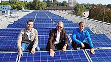 Für 2022 geplant: Ausbau von Photovoltaikanlagen auf eigenen Dach- und Freiflächen, hier auf dem Dach der Gebhardschule an der ...