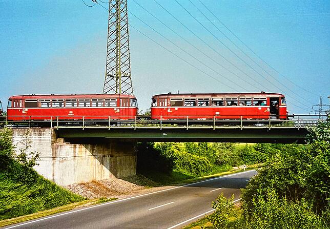 Bild 3: Letzte Fahrt der Wehratalbahn: So emotional war der Abschied 1990 in historischen Bildern