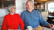 Gertrud und Bernhard Hock feiern in Kürze Diamantene Hochzeit. Dafür kommt die ganze Familie in Ludwigshafen zusammen.